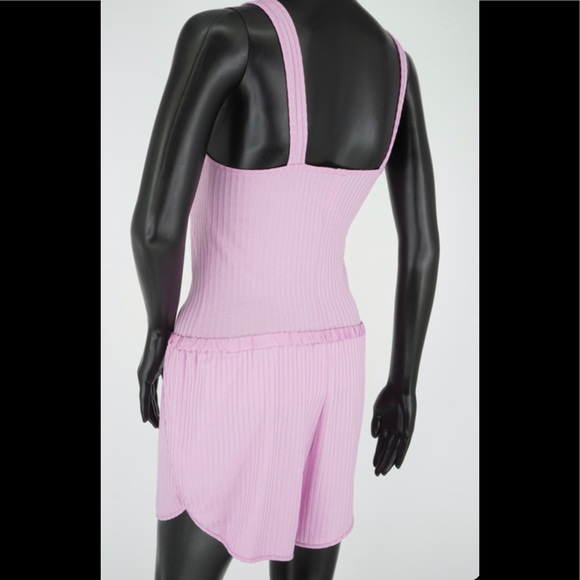 From the set of HBO’s INSECURE…
Molly's Lavender Pajama Set by Fleur du Mal - Picture 3 of 5